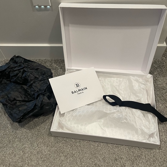 Balmain White Storage Box - Picture 6 of 6